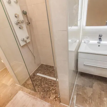 Cama Posedarje